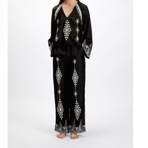 Zara Sold out Embroidered Black Women's Pants & Top